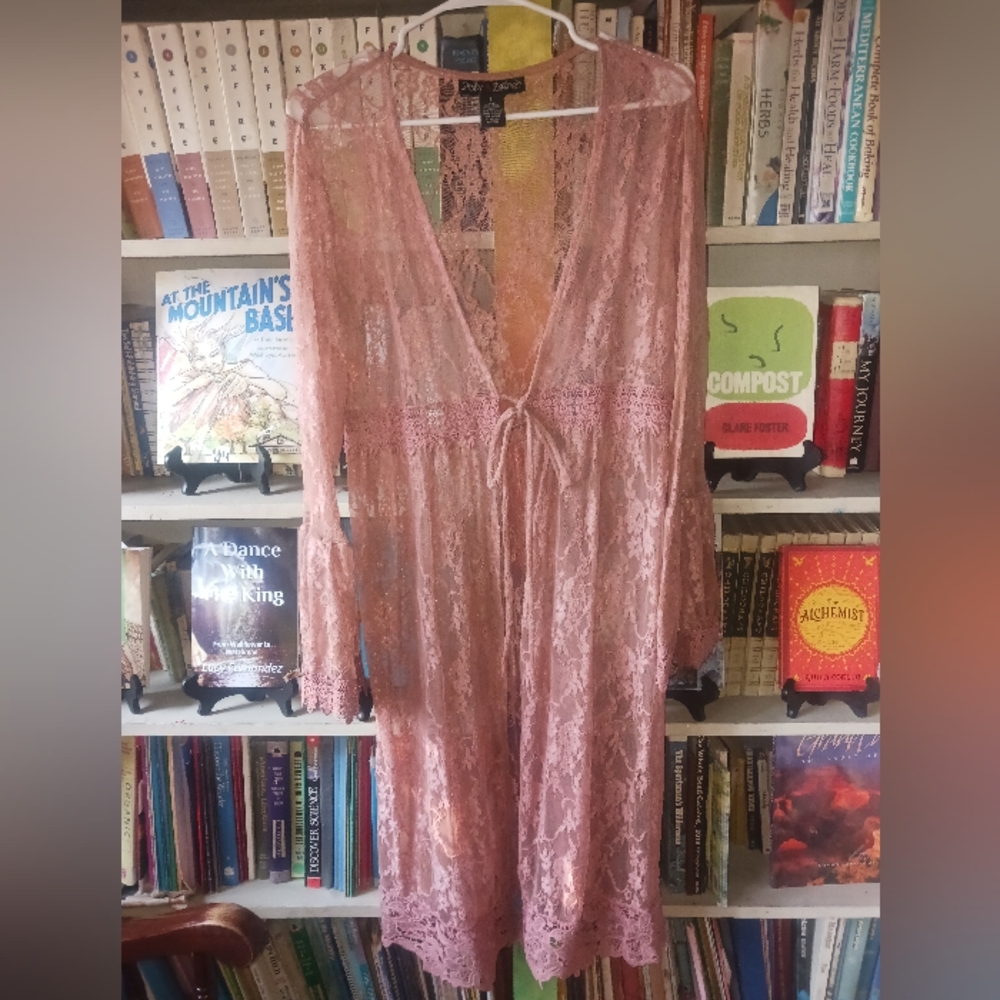 Poly & Esther Lace Cover Up size L